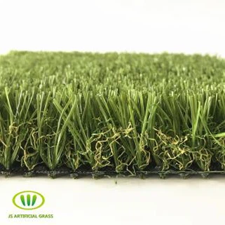 Gusti veštački turf