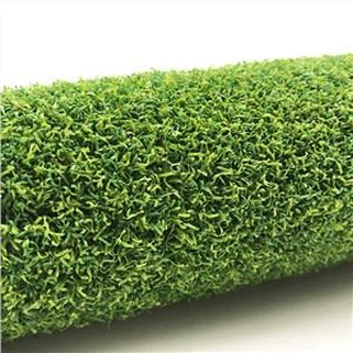 Вештачки голф ставља зелену траву